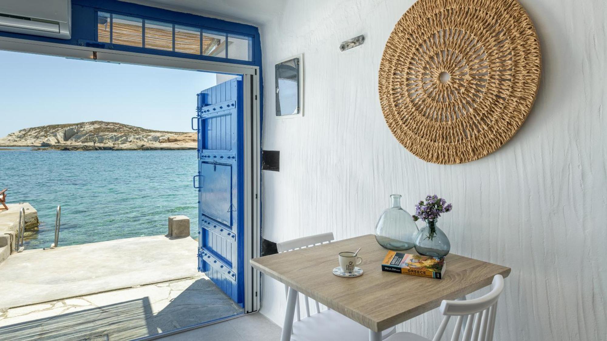 Esperanza Boathouses Mandrakia Bagian luar foto